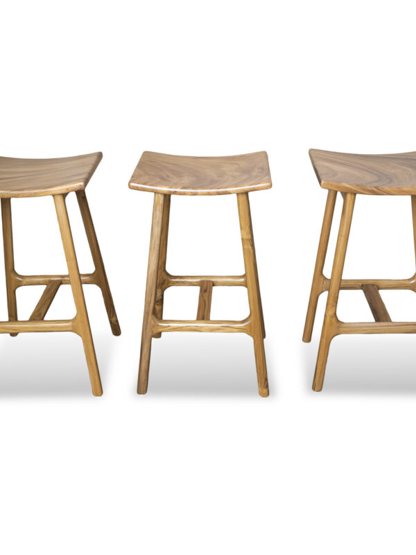 Solid Wooden Cupped Bar Stool – Teak Base & Walnut Finish