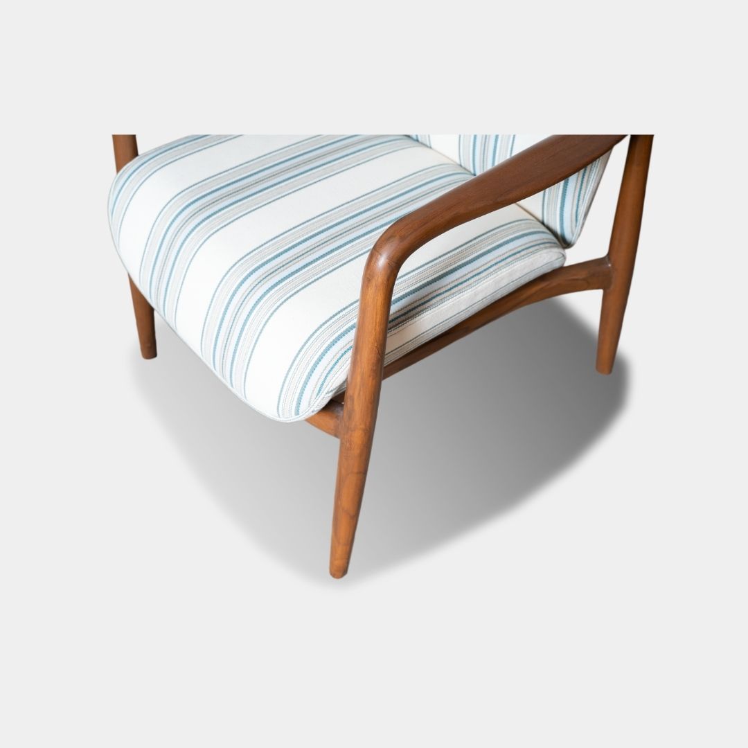 Curvatious Accent Chair - Image 3