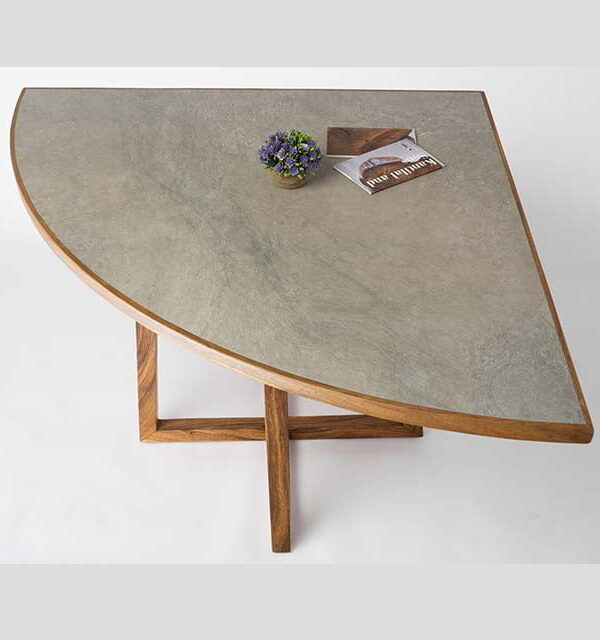 Quaterz Table